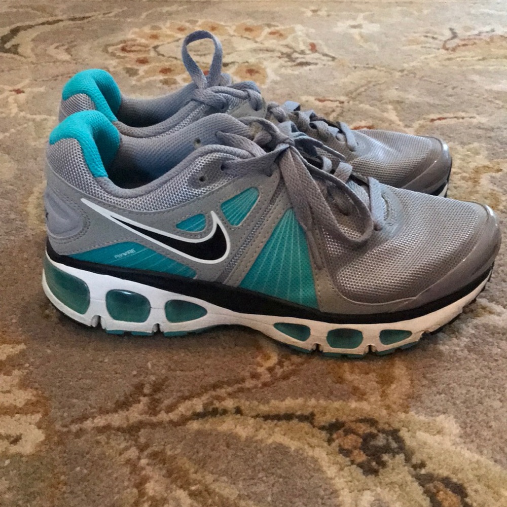 Nike AirMax tennis shoes